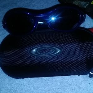 Oakley sunglasses BLUE.
